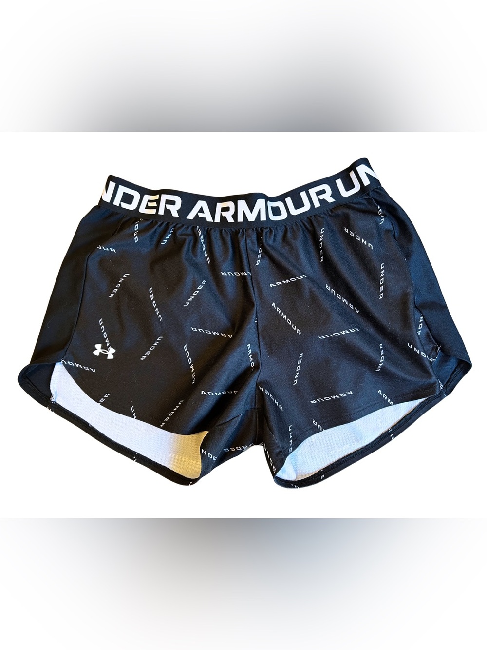 Women’s Under Armor loose coupe lache suelto shorts